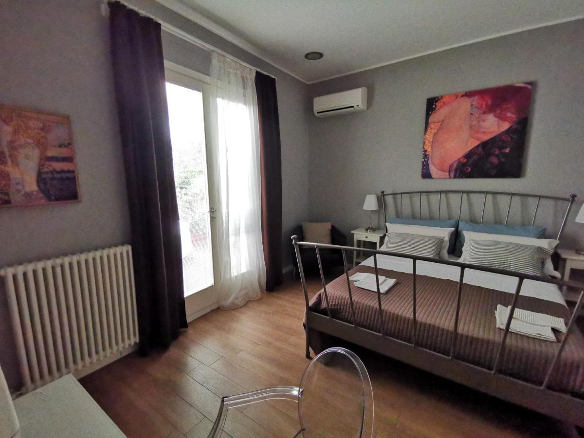 Bed and breakfast Museo Salinas 2*